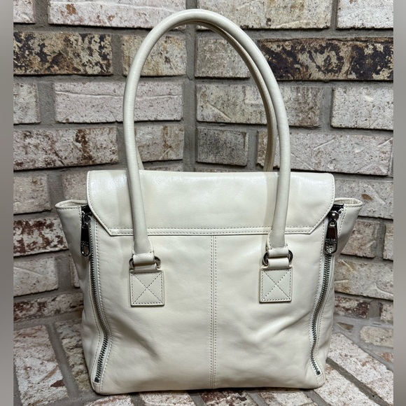 Badgley Mischka Ivory and Black Leather Tote Bag Silver Hardware Satchel - Picture 2 of 13